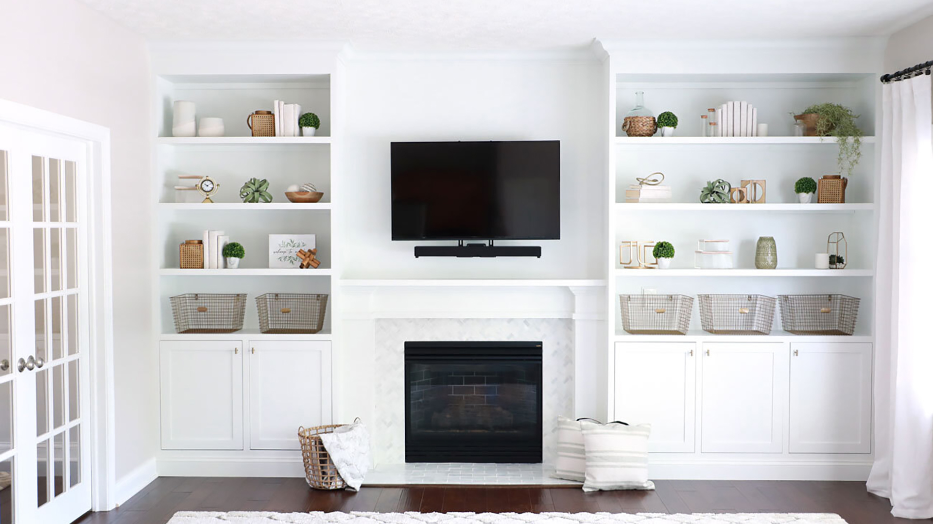 How To Build a Custom Built In Shelving Unit